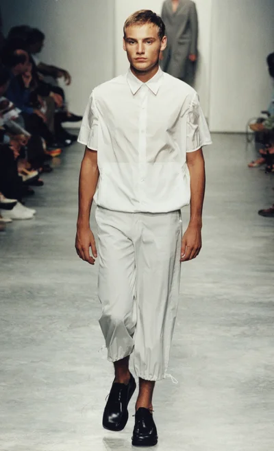 Look 16